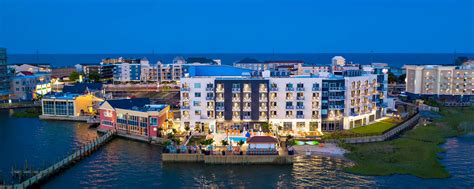 Aloft ocean city md - Located next to the 45th Street Taphouse and Ocean City BBQ, Aloft Ocean City has four stories, 120 rooms, and takes up most of the space in what was …